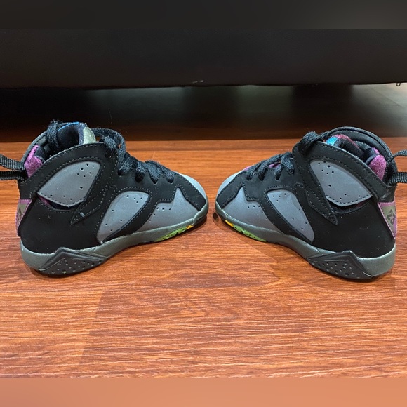 Air Jordan Boys 7 Retro BT Bordeaux Size 6C Gray 304772-034 - Picture 8 of 9